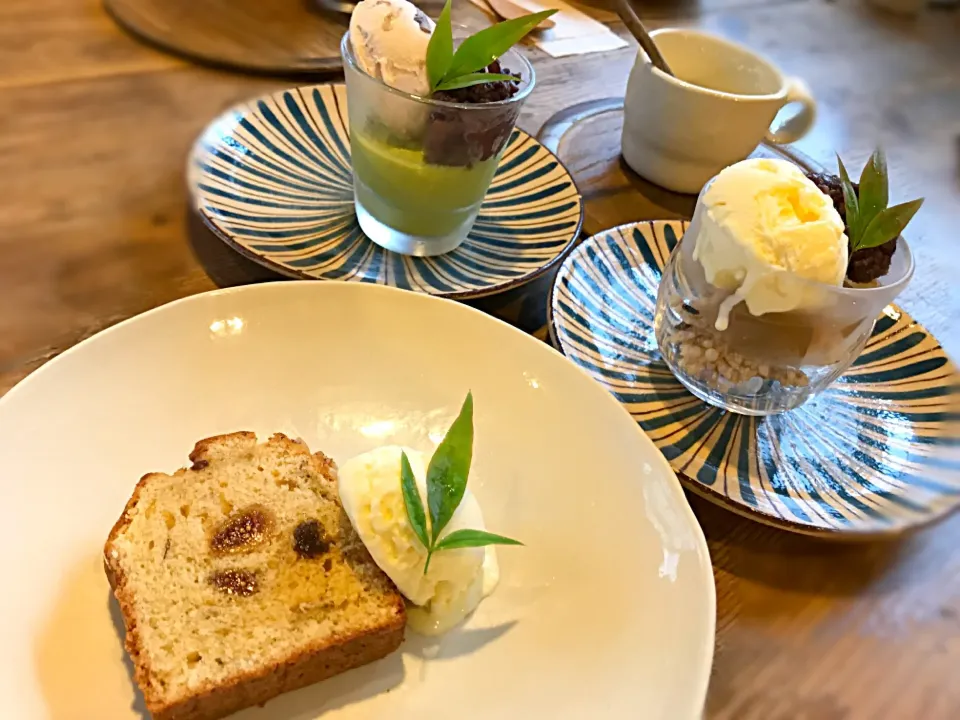 バナナとイチジクのパウンドケーキ、おこげとこおか茶寒天、小豆、バニラアイスのパフェ、抹茶のムース|mayuさん