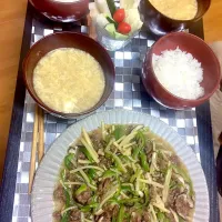 青椒肉絲とフワフワ卵スープ|くちこさん