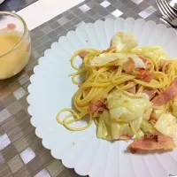 Snapdishの料理写真:キャベツとベーコンのペペロンチーノ！|くちこさん