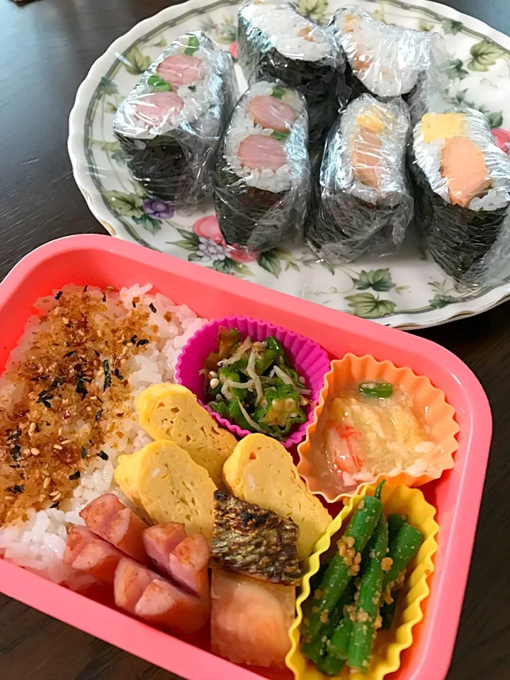 Snapdishの料理写真:鮭の西京漬け弁当とおにぎらず弁当|kiicoさん