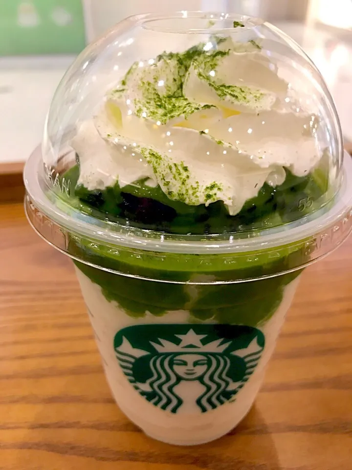 チョコレートケーキトップ抹茶フラペチーノ|Masahiko Satohさん