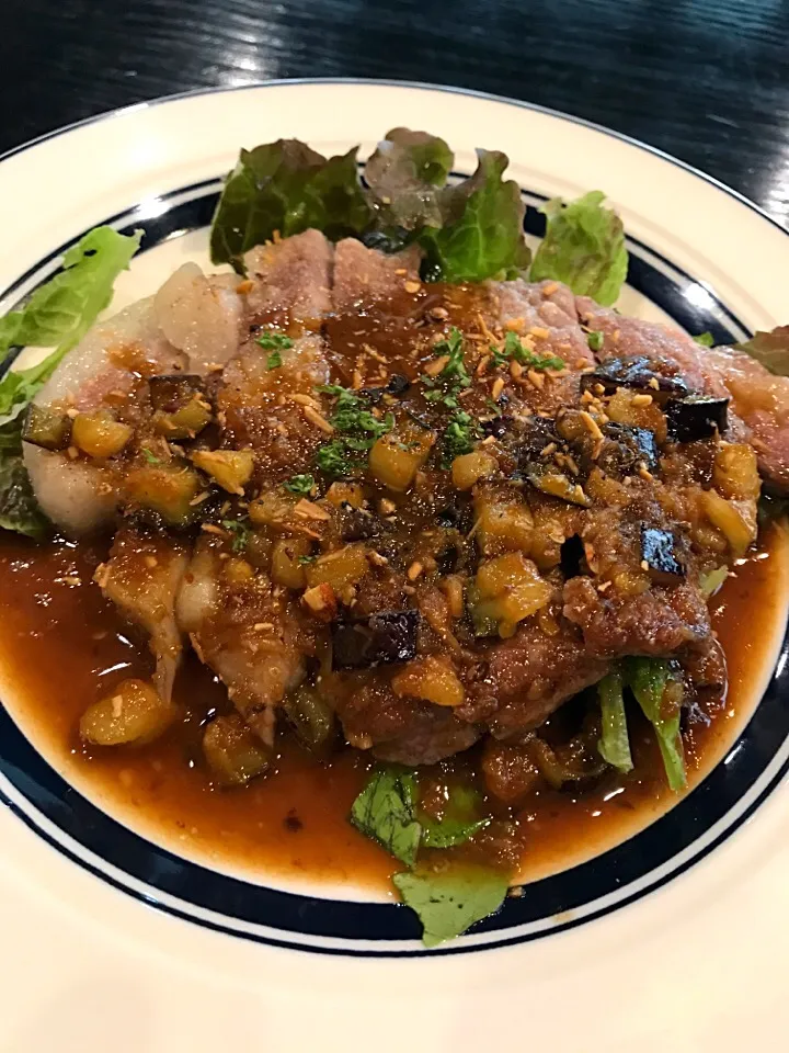 Snapdishの料理写真:豚肉のソテー
ナスとブルーチーズのソース|FukumotoKoji Fukumotoさん