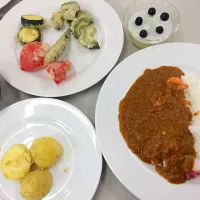 Snapdishの料理写真:シーフードカレー|えり★さん