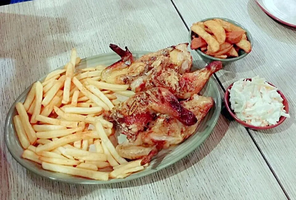 Nandos... #cannotwait #reallygood #goodfood #ohsogood #ohsoyummy #chicken #toshare #sinfulfood|princessjoさん