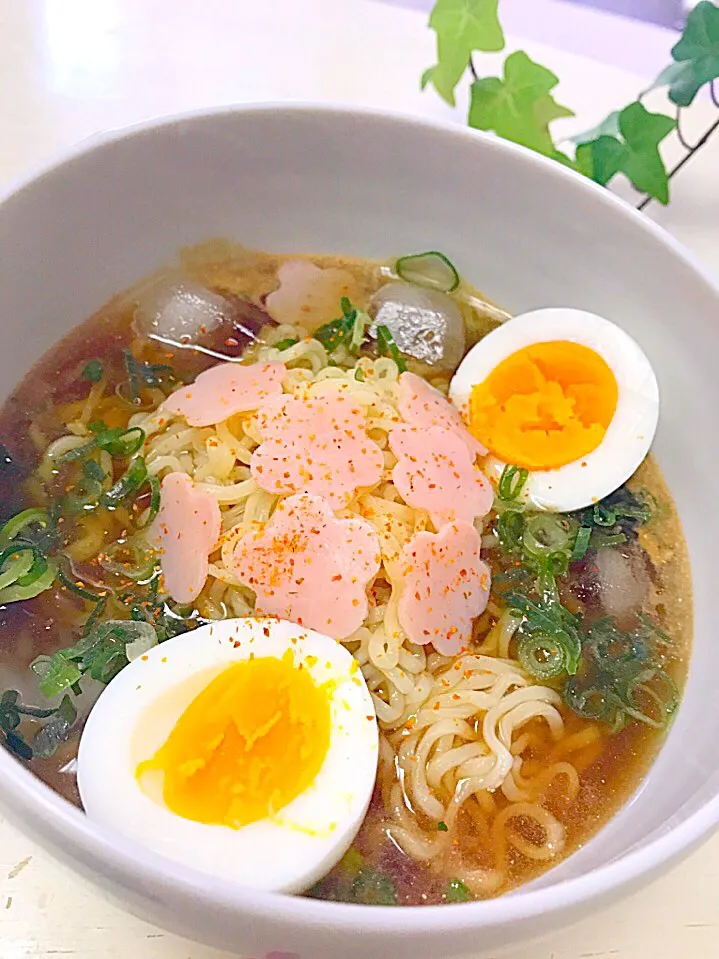 冷やし味噌ラーメン🍜 やっぱ温かい方が好きかも|lalapoさん