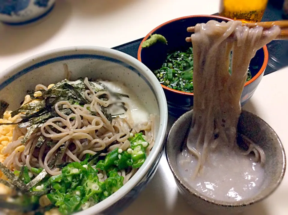 茨城の蕎麦粉だけでドロドロアッチッチのベシャメル風の蕎麦粉汁をドロッと付けてから麺つゆで頂くざるそば。蕎麦の風味が口の中全体に広がります|Takeshi  Nagakiさん