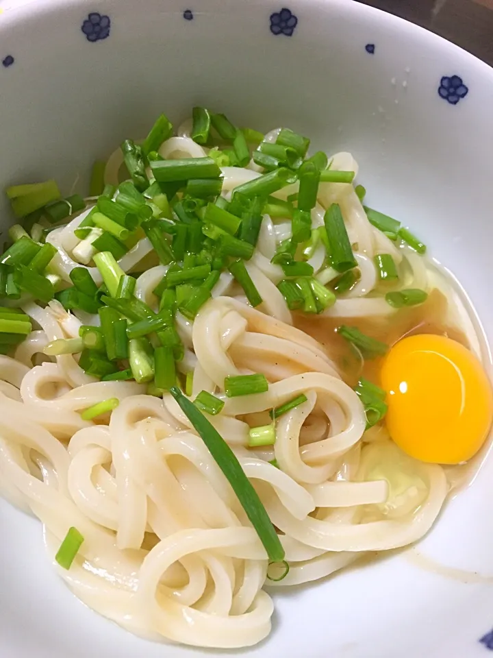 鶏ガラスープの釜玉うどん|やさこさん