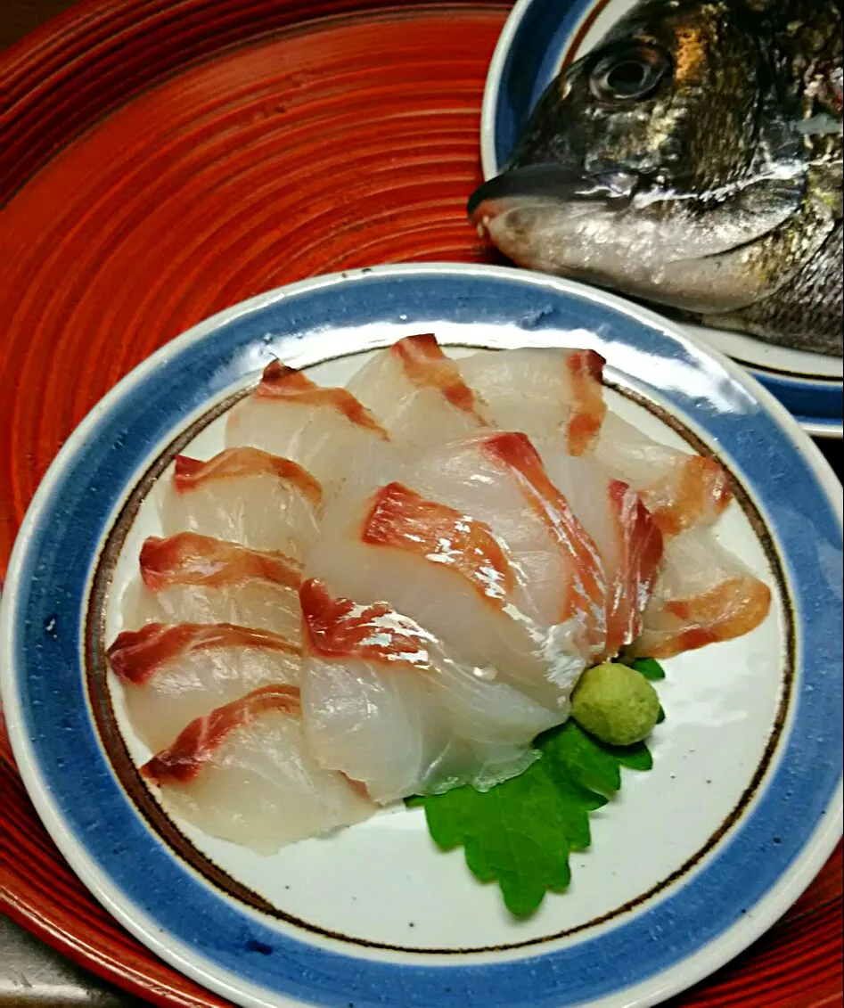 お刺身🐟さて、何でしょう😁|あらいぐまのしっぽさん