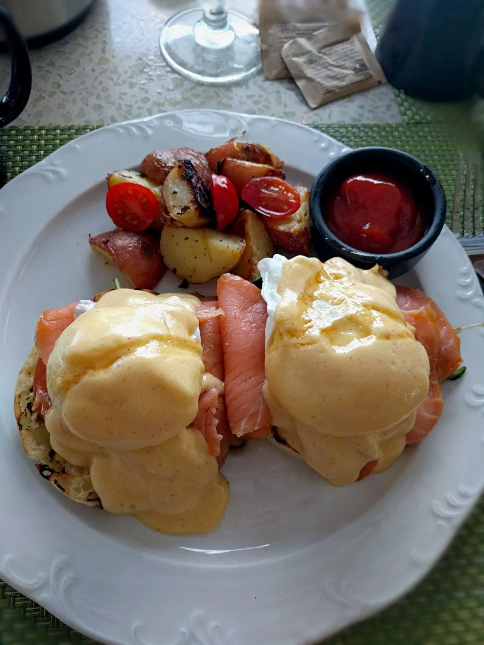 Lox Eggs Benedict|Majette LAさん