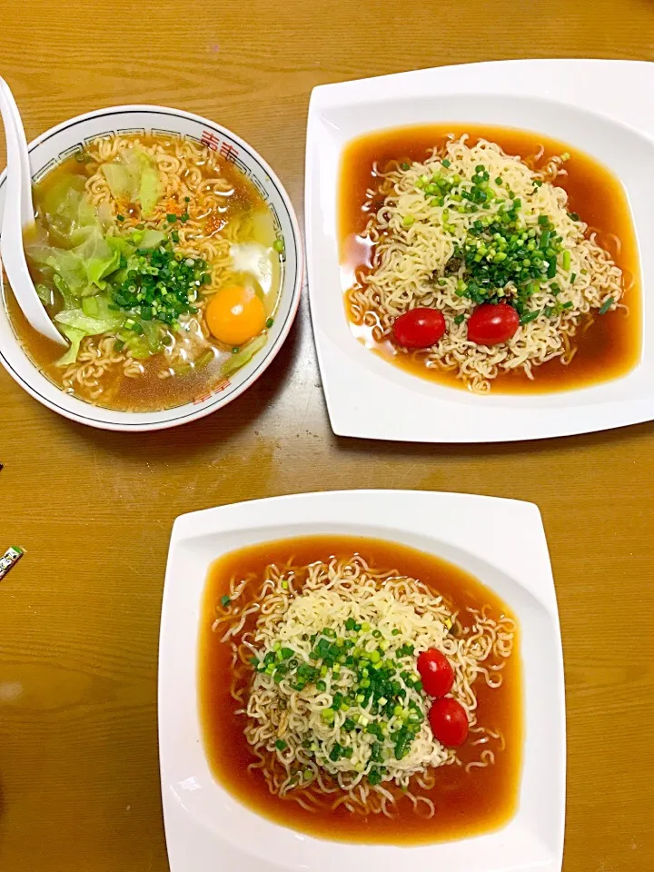 Snapdishの料理写真:冷やしらーめんと味噌ラーメン|Hiroko Nishimuraさん