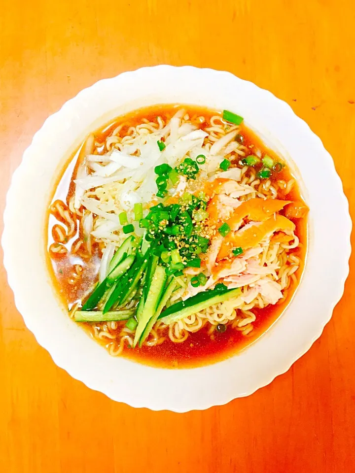 サラダチキンと野菜の冷やし味噌ラーメン|ぽたーさん