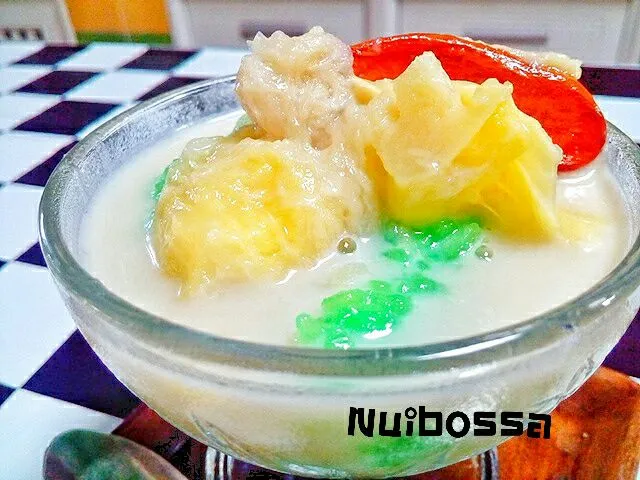 "ข้าวเหนียวทุเรียน"💛💚😁|nuibossa fb.Nui Bossaさん