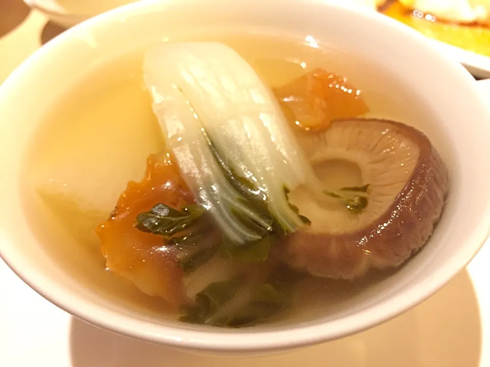 Double boiled bamboo pitch & cabbage soup|Sky Blueさん