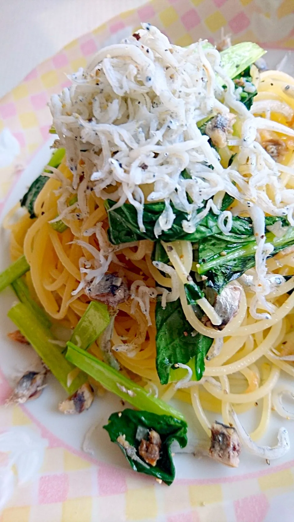 しらすと小松菜のアンチョビパスタ🍝|じょうさん