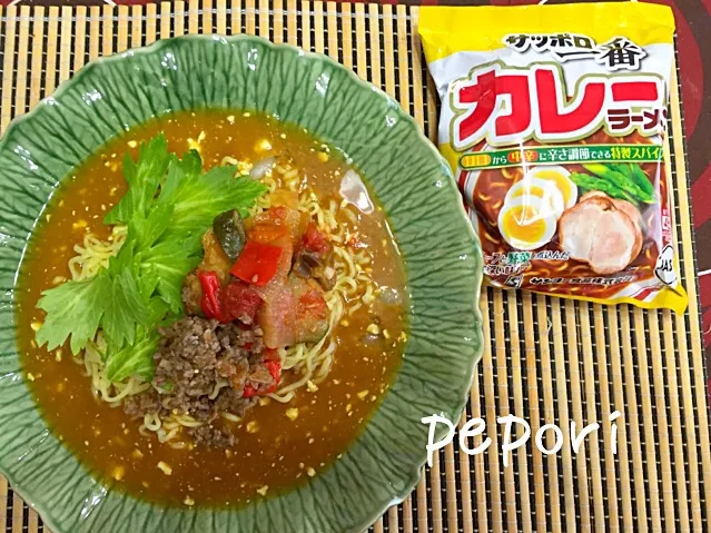 Snapdishの料理写真:クリームチーズ入りのカレー冷麺♪|ぺぽりさん