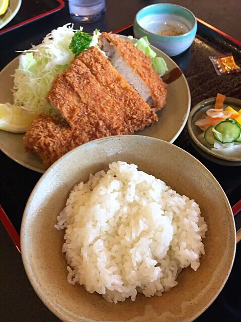 栃木県益子町「とんかつ ちとせ」のロースカツ定食|ラックさん