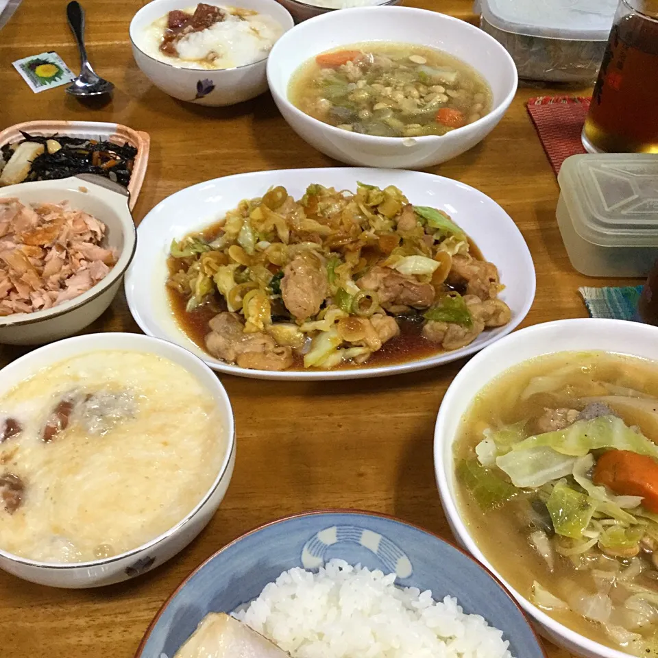 焼き鮭、焼き鳥風、マグロの山かけ、残りのスープ*\(^o^)/*|すかラインさん