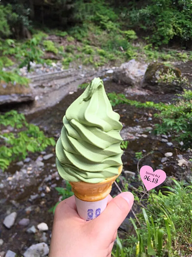 ★☆京都一人旅おやつ☆★京都貴船川を見ながら抹茶アイス🍦|さとみさん