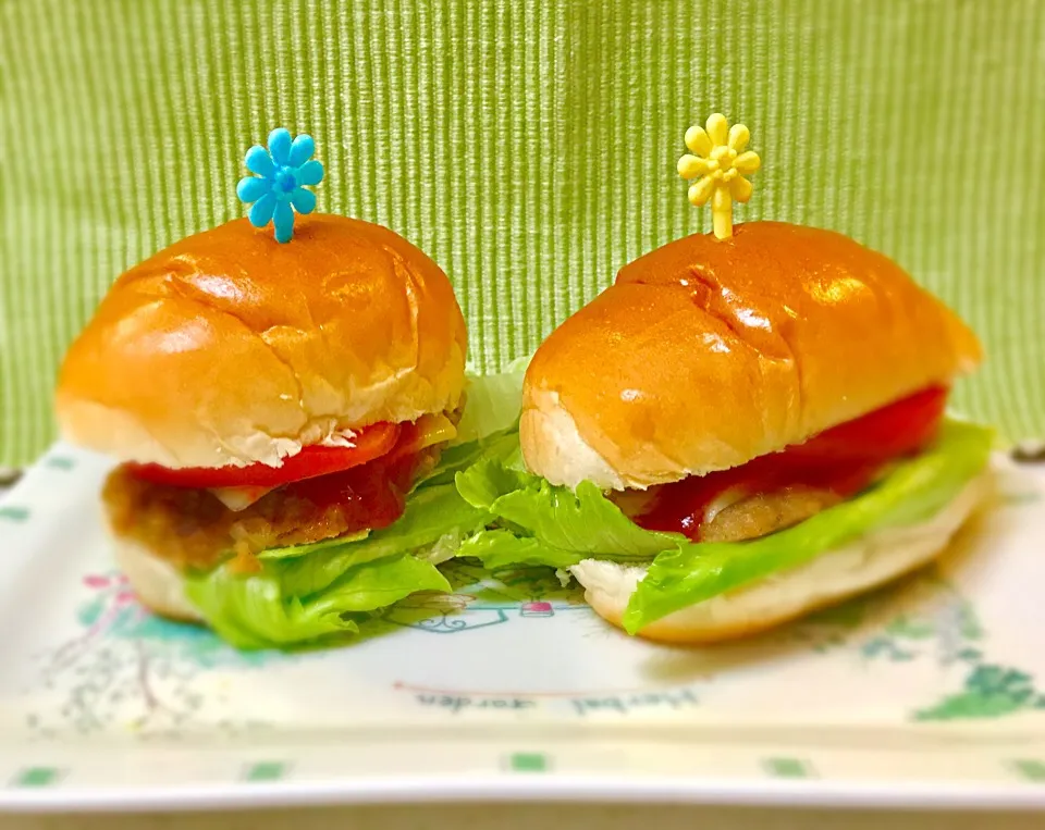 ロールパンバーガー🍔♪|okinkinさん