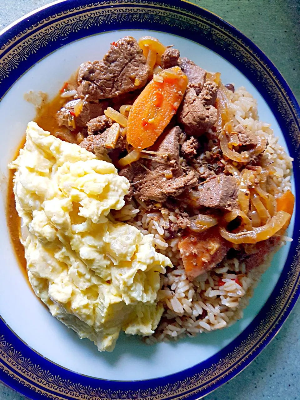 Snapdishの料理写真:Liver and Onions with Peas n Rice and Potato Salad.|Juan Simmsさん