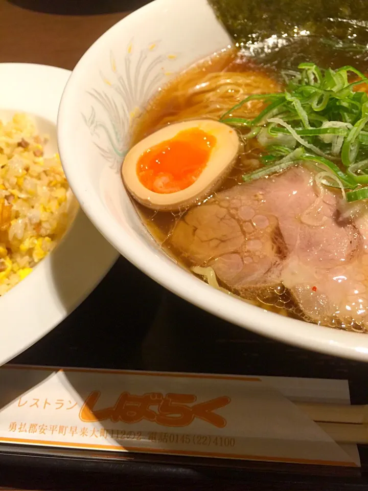 安平町レストランしばらく
ラーメンチャーハンセット|BOOさん