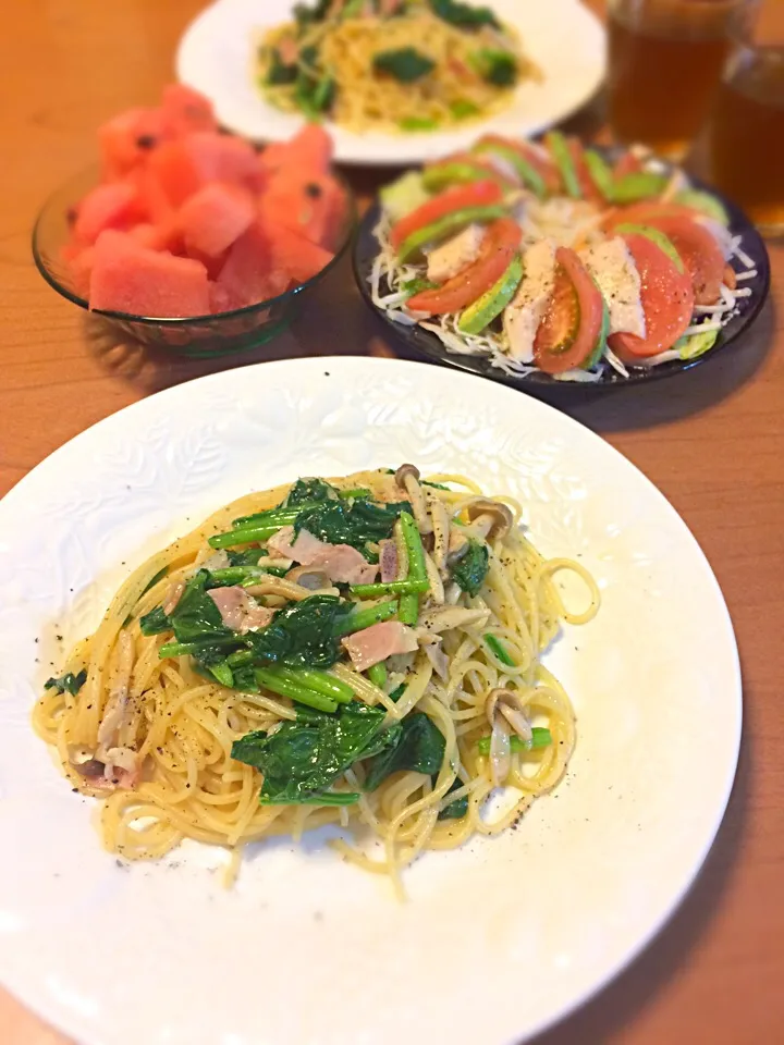 ベーコンとほうれん草のスパゲティー🍝|ゆりりさん