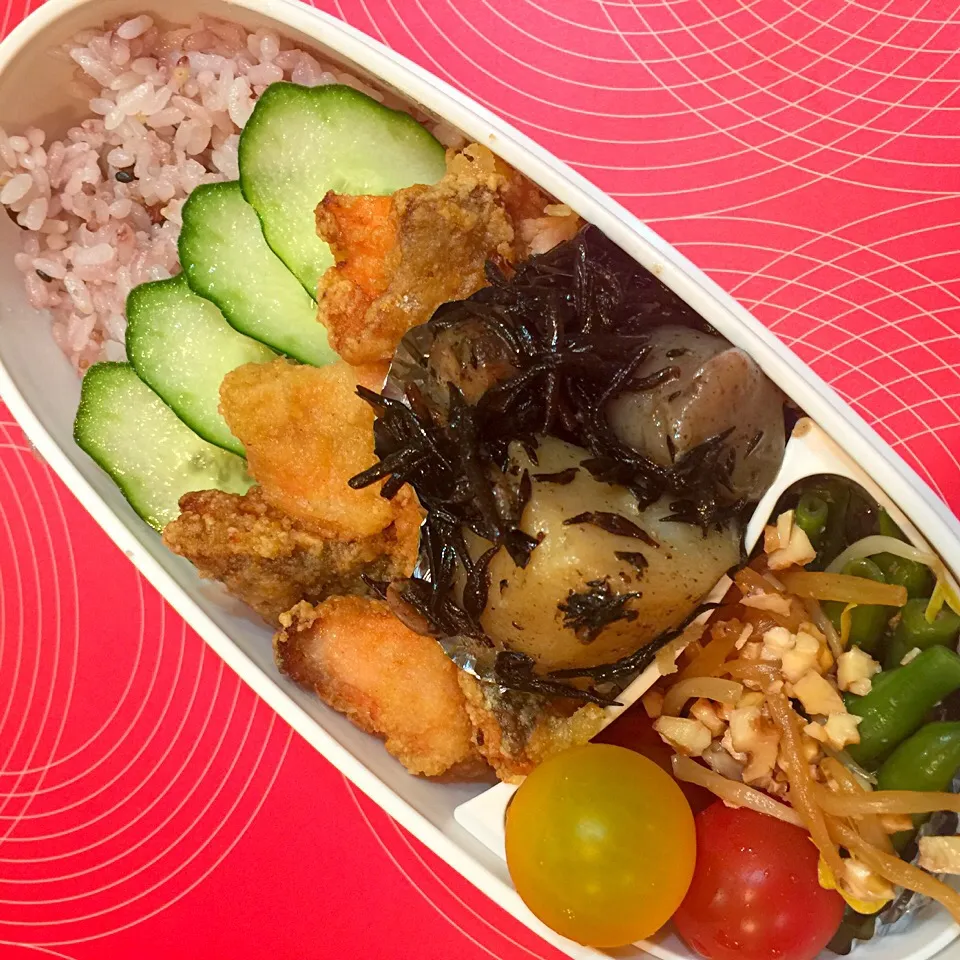 😋気まぐれ旦那さん弁当🍱|moyukitaさん