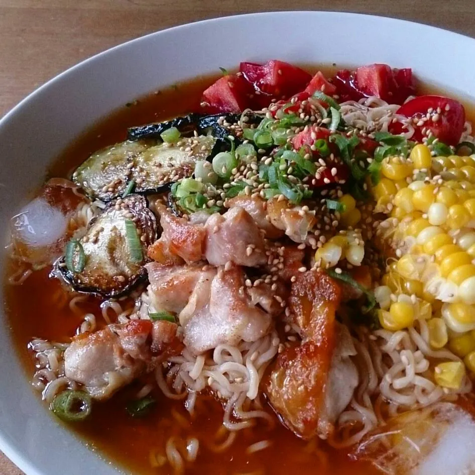 Snapdishの料理写真:野菜たっぷり冷やしラーメン❁|takakoさん