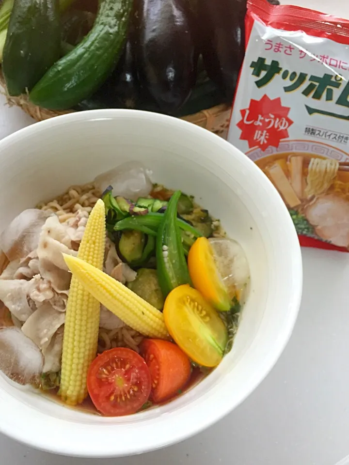 Snapdishの料理写真:自家製夏野菜の冷しゃぶラーメン|satoeさん