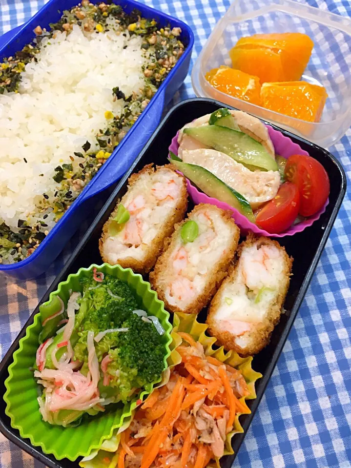 マダム とんちんさんの料理 今日の二人のお弁当ははんぺんで海老カツ^_^入れたよ弁当☆6/27|yu-co☆さん