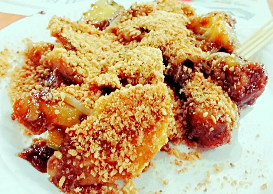 Snapdishの料理写真:sinful good rojak... #singapore #sinful #local #localfood #delicious #yummy #yum|princessjoさん