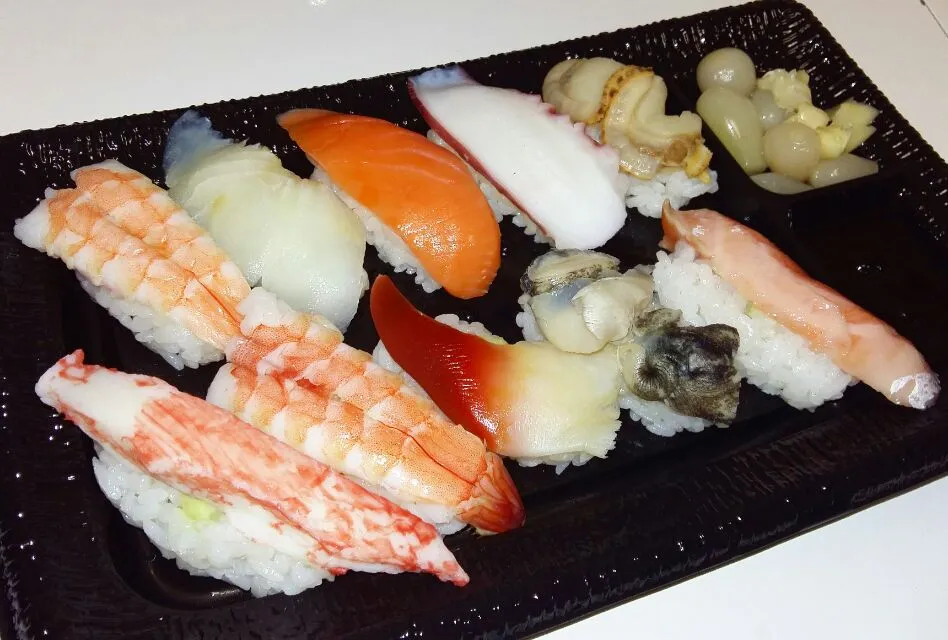 I think I am going to regret this - $5 room temperature sushi|steven z.y.さん