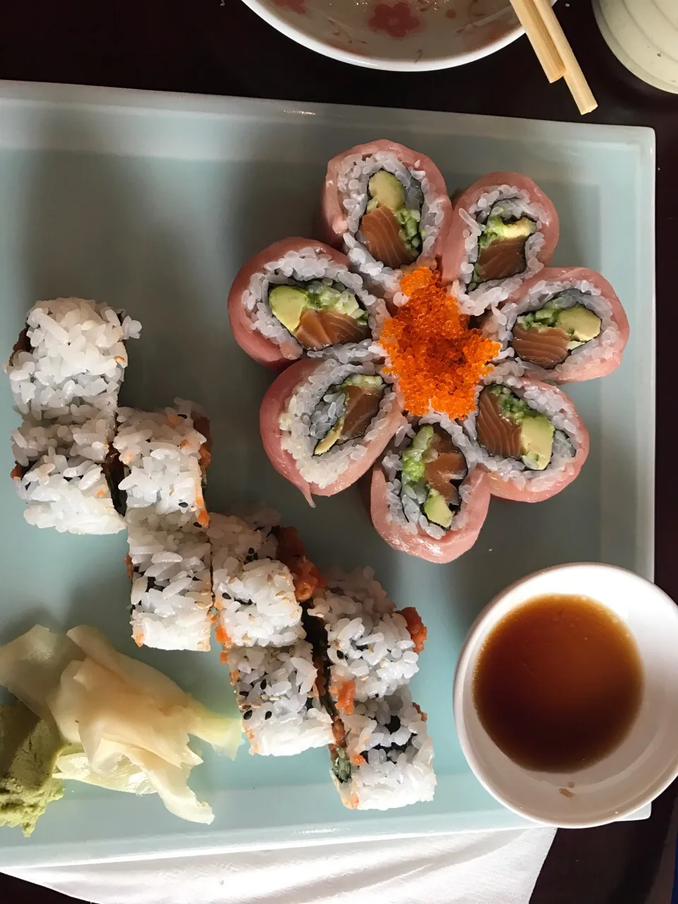 Cherry blossom and spicy tuna roll|evelinaさん