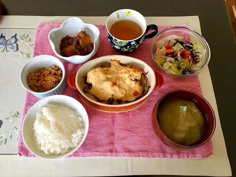 ベジ料理♡カリフラワーときのこのグラタンのご飯|みよさん