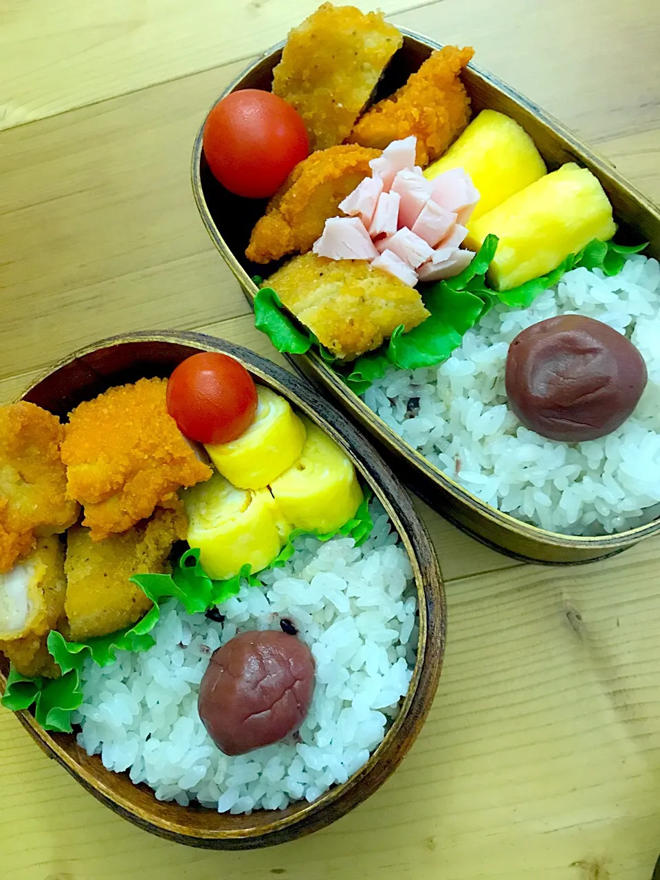 ふたり弁当

雑穀ごはん
梅干し
卵焼き
唐揚げピリ辛と塩味
ミニトマト
グリーンリーフ|ひななぎさん