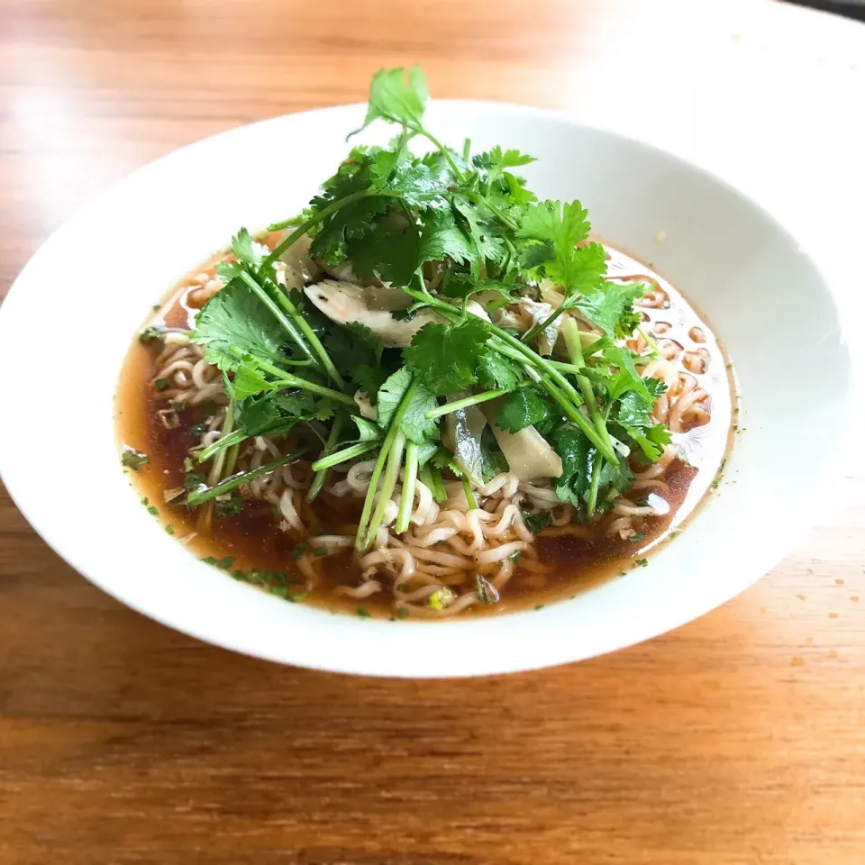 パクチー ささみ ザーサイのごま油和え 冷やしラーメン|ふうりんさん