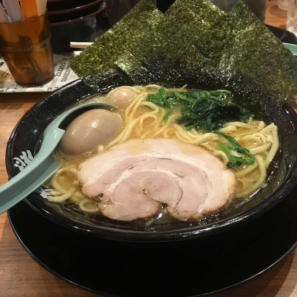 ラーメン 麺、硬め 味、濃いめ 脂、多め|Hajime Sakaiさん