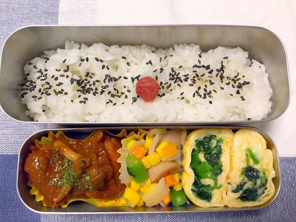 本日のパパ弁☆煮込みハンバーグ、ミックスベジタブル、ほうれん草とチーズオムレツ
#パパ弁当 #二段弁当 #お弁当記録 #お弁当 #ほうれん草のオムレツ|えまみーさん