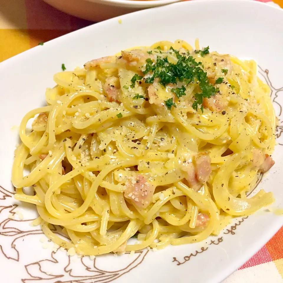 カルボナーラ #晩御飯 #パスタ #スパゲティー #カルボナーラ #おうちごはん #おうちパスタ #生クリーム不使用|カウンター嬢さん