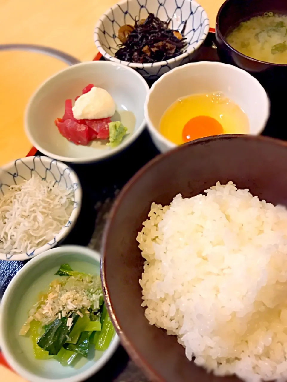 小鉢定食！マグロ山かけ、しらすおろし、ひじき！|Tomyさん