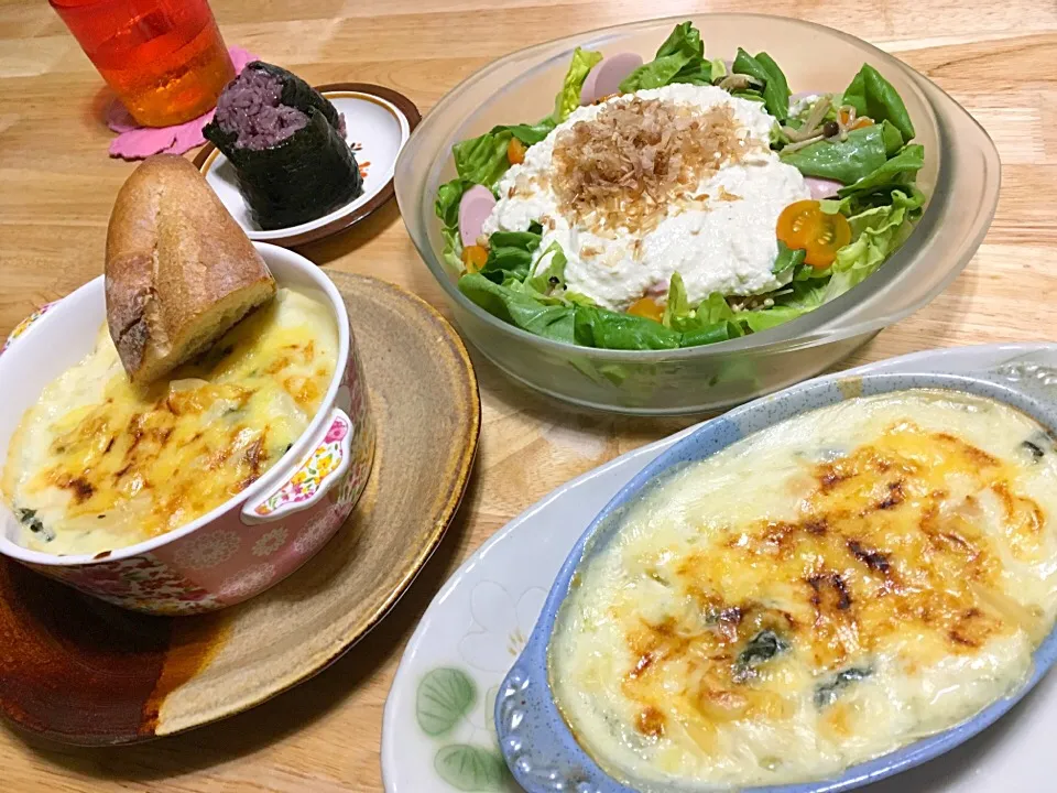 お豆腐ドレッシングのサラダとチキングラタン(=´∇｀=)にゃん|さくたえさん