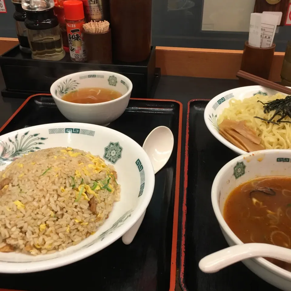 Snapdishの料理写真:和風つけ麺 熱盛り チャーハン|Hajime Sakaiさん