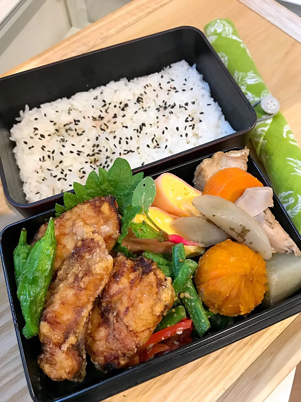 Snapdishの料理写真:鯖の竜田揚げ弁当|二キィさん