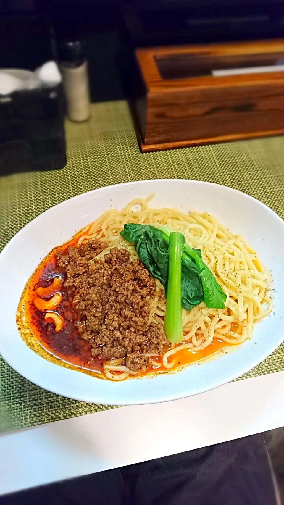 濃厚汁なし坦々麺|よちやまさん