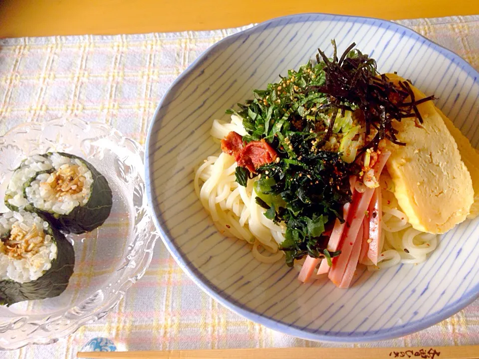 冷やしうどん  めんつゆにゴマ油|愛ママさん