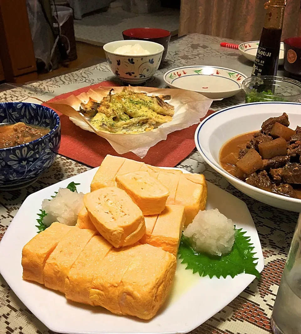 だし巻き卵がメインな晩飯|ヨシヨシさん