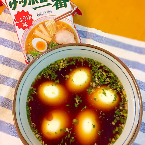 「サッポロ一番 しょうゆ味」を使ってみたSnapdishの料理・レシピ写真:半熟味玉仕込み中♪