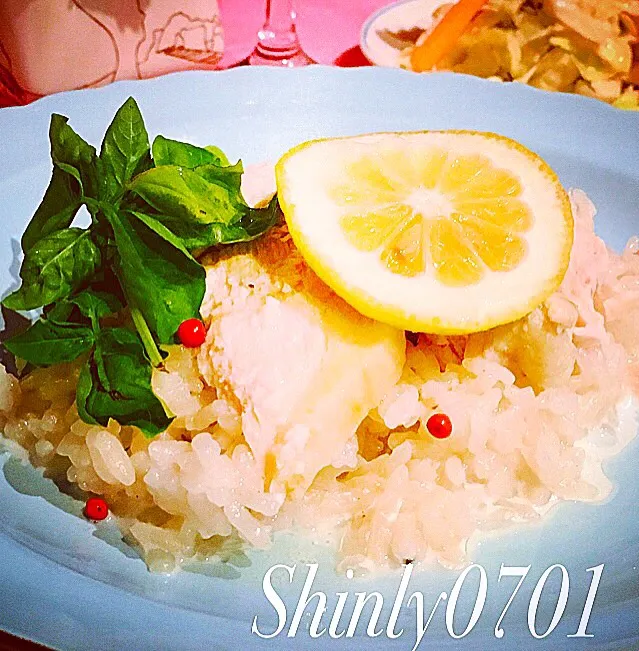 手作り無添加チキンスープとリゾット🇫🇷👨‍🍳✨
友達にも好評😊|Shinly0701さん