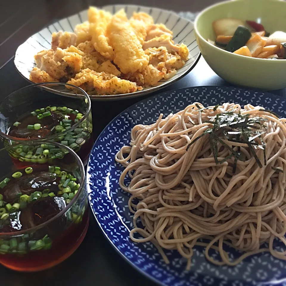 韓国蕎麦と、とり天イカ天😊 #韓国蕎麦|ヨッチャンさん