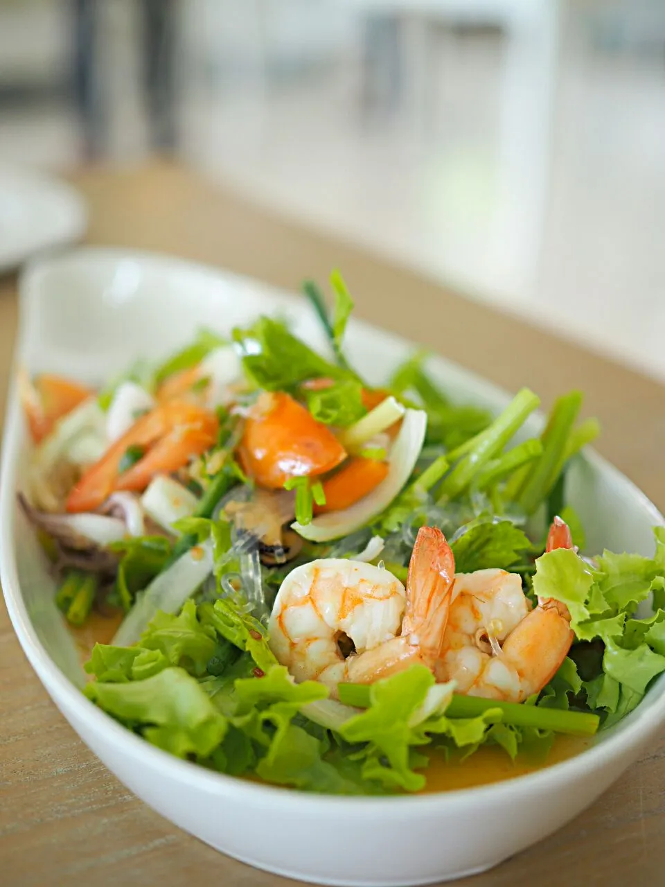 Salad Seafood with Glass Noodle|Jeab Lertさん